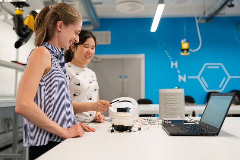 NMSI Partners With Texas Women’s Foundation  and Lyda Hill to Make STEM More Welcoming for Women image