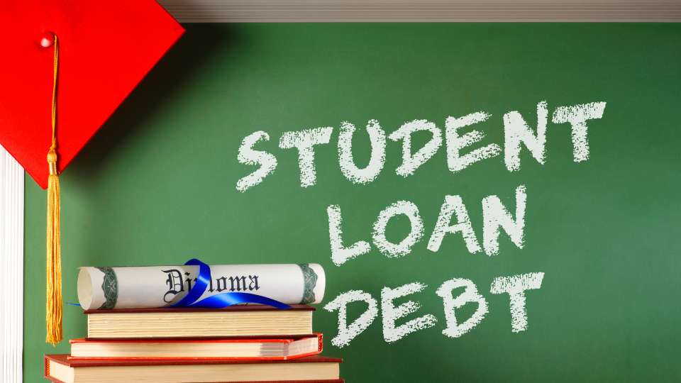 Financing Education: Why We Need Better Data on Student Loan Defaults image